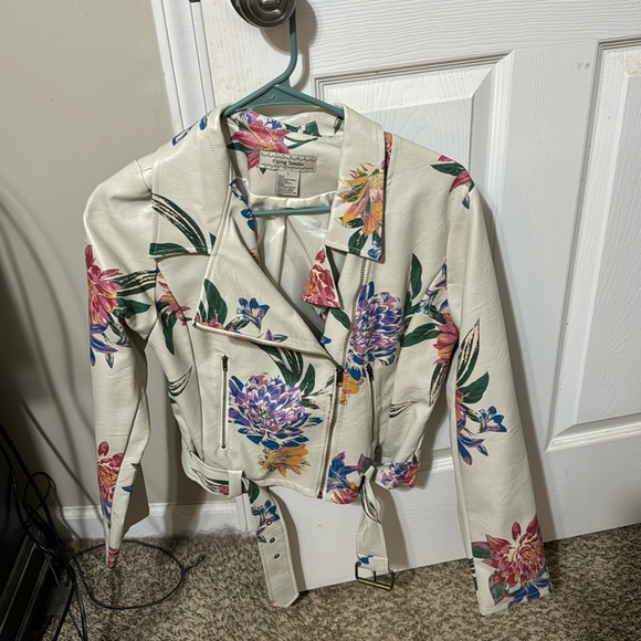 Jackets & Blazers - Women’s clothing size large